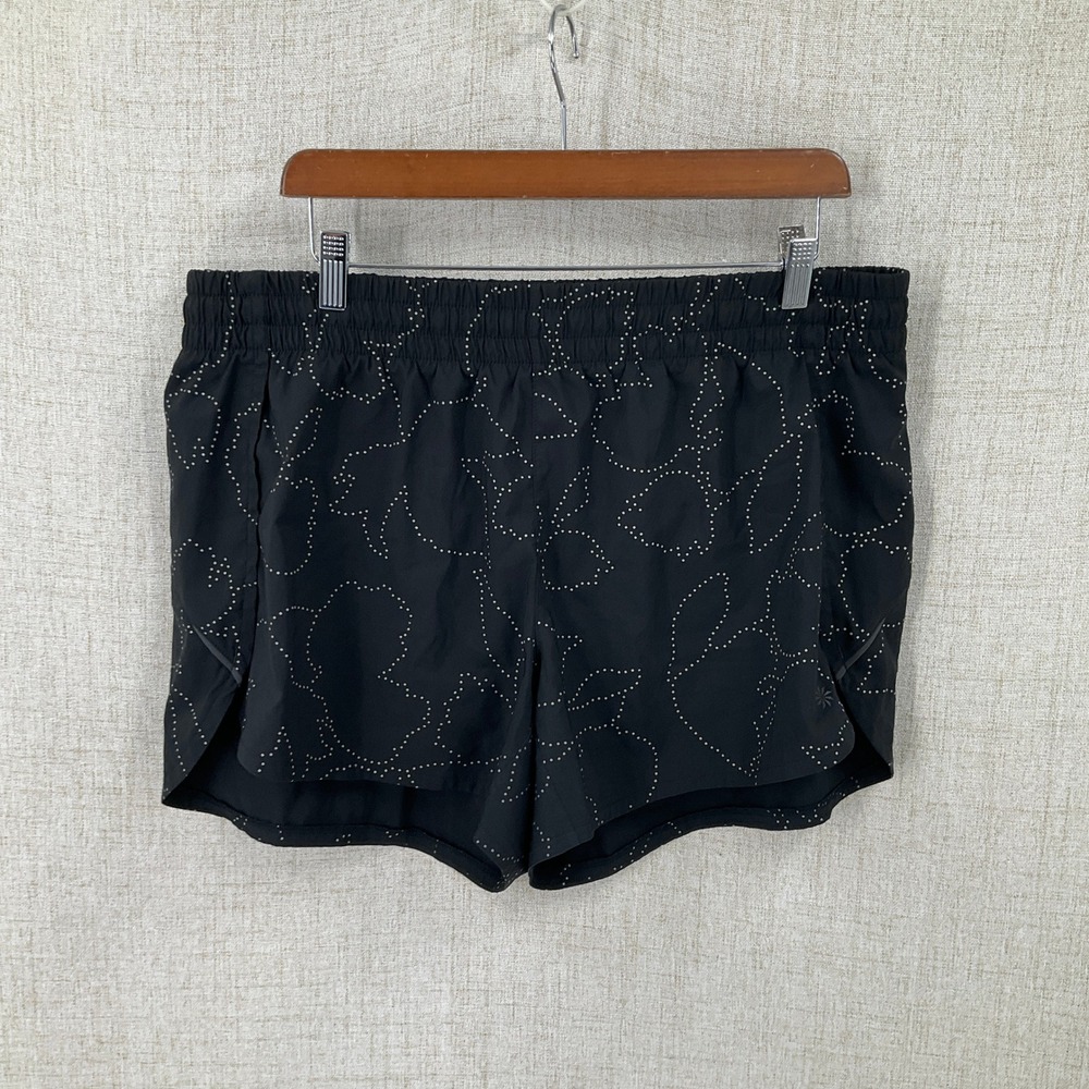 Athleta Running Shorts Womens XL Black Perforated Floral Dotted Athletic Classic